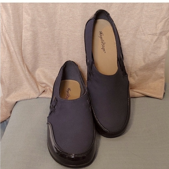Angel Steps  Black/Navy Patent Leather accented flats with Arch Support size 10 - Picture 6 of 11